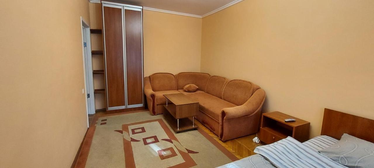 Воздухофлотский Проспект Kyiv Exterior photo